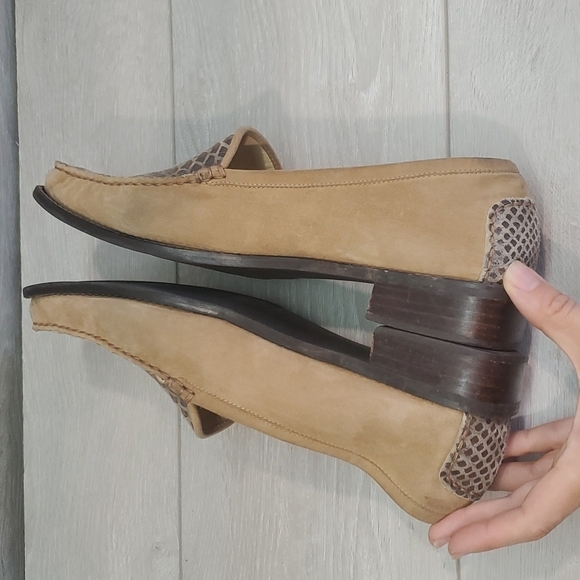 Stuart Weitzman Womens Suede Croc Style Loafer Flats shoes sz 10M - Picture 6 of 14